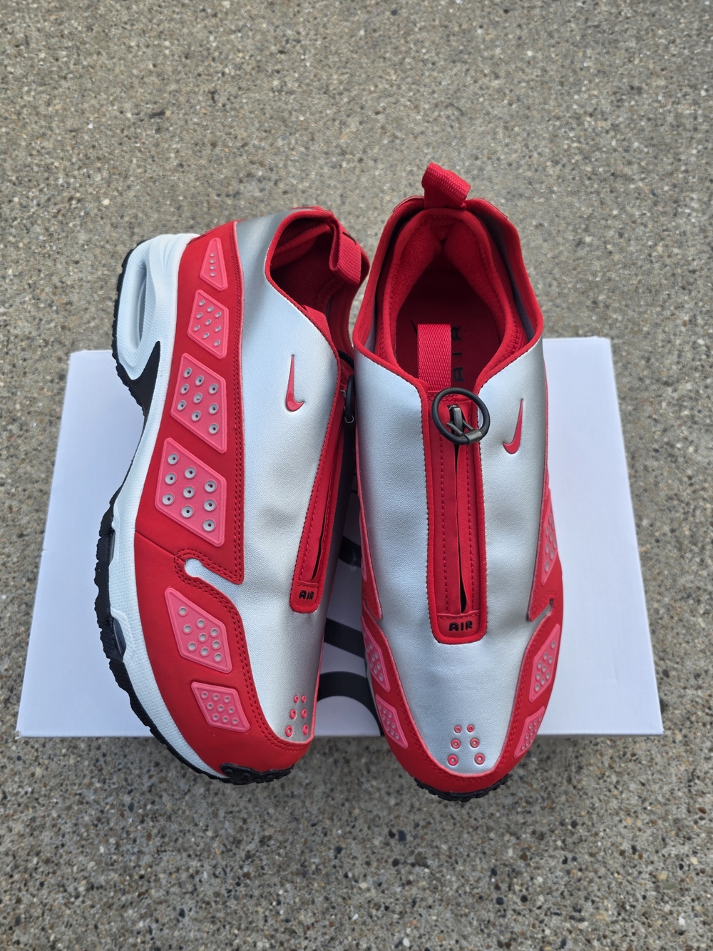 Nike Air Max SNDR sneakers  Women Size 10